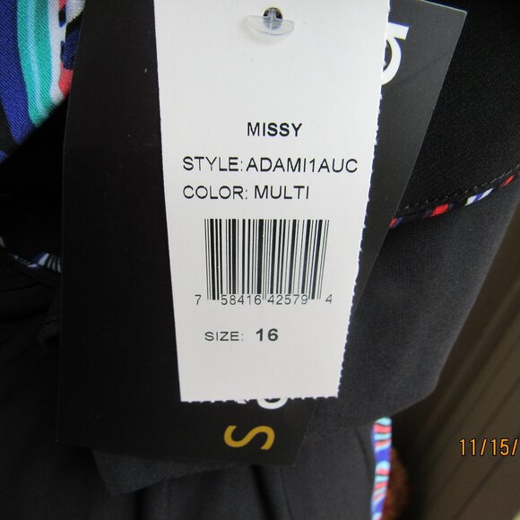 #469  NEW WOMAN'S COLORFUL DESIGNED DRESS BY SANGRIA  (SIZE 16) - Picture 4 of 4